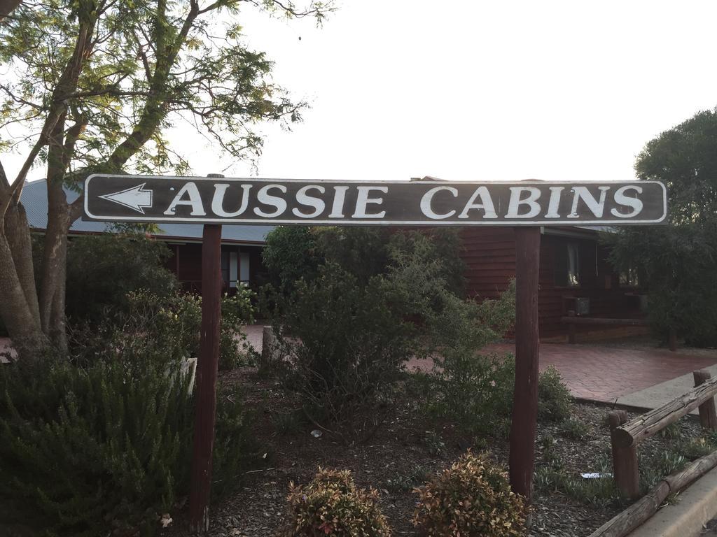 Aussie Cabins Hotel Dubbo Bagian luar foto